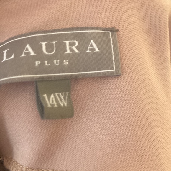 3. Laura plus prom black sequel for plus girls that want a dream dress size: 14w - Picture 3 of 3